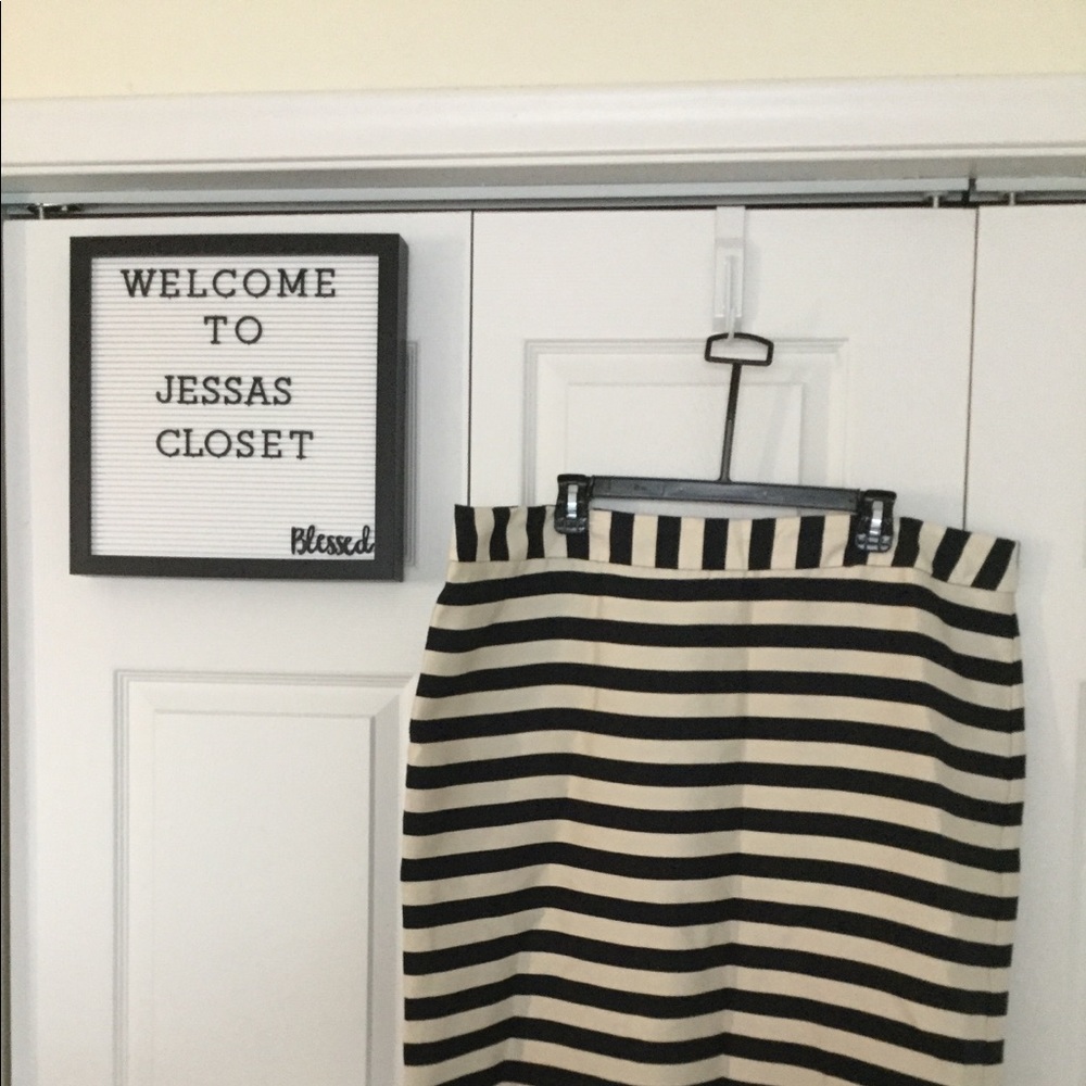 Lane Bryant Pencil skirt stripe black and cream